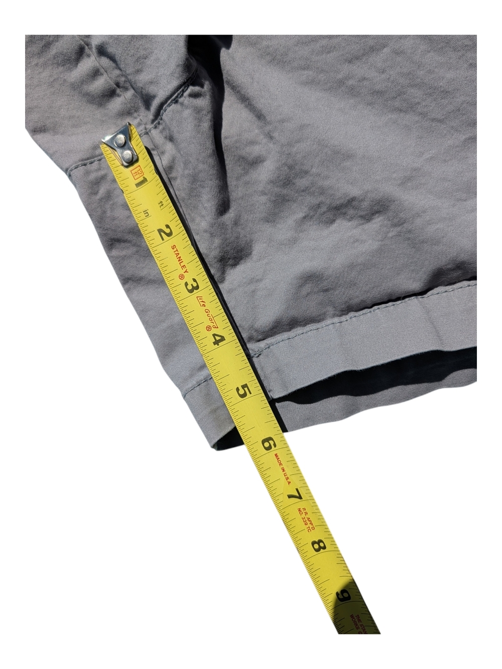 Old Navy Women's Light Gray Flat Front Shorts - Picture 6 of 6